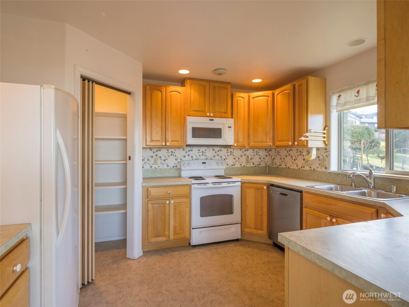 430 Whidby Avenue , Port Angeles, WA 98362