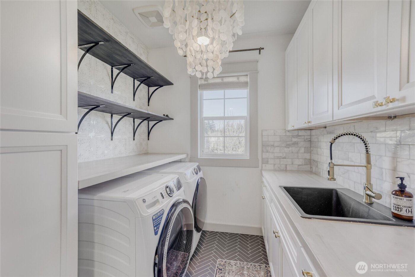 19631 38th Drive SE, Bothell, WA 98012