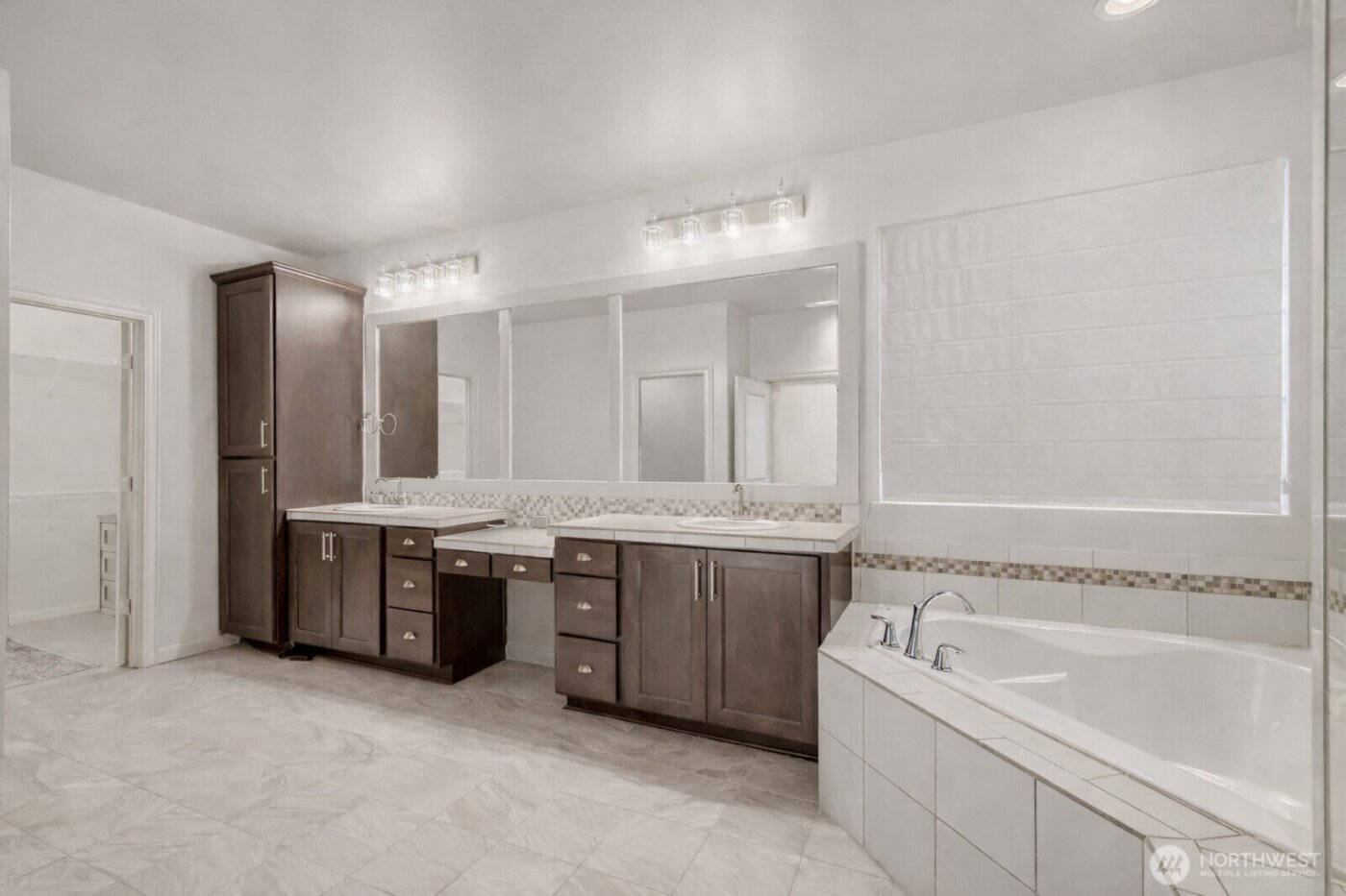 19631 38th Drive SE, Bothell, WA 98012