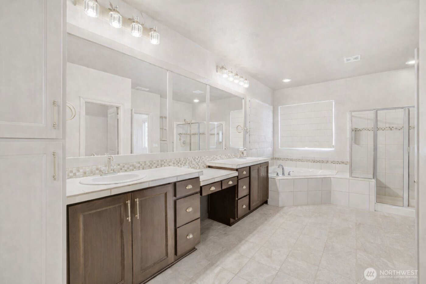 19631 38th Drive SE, Bothell, WA 98012