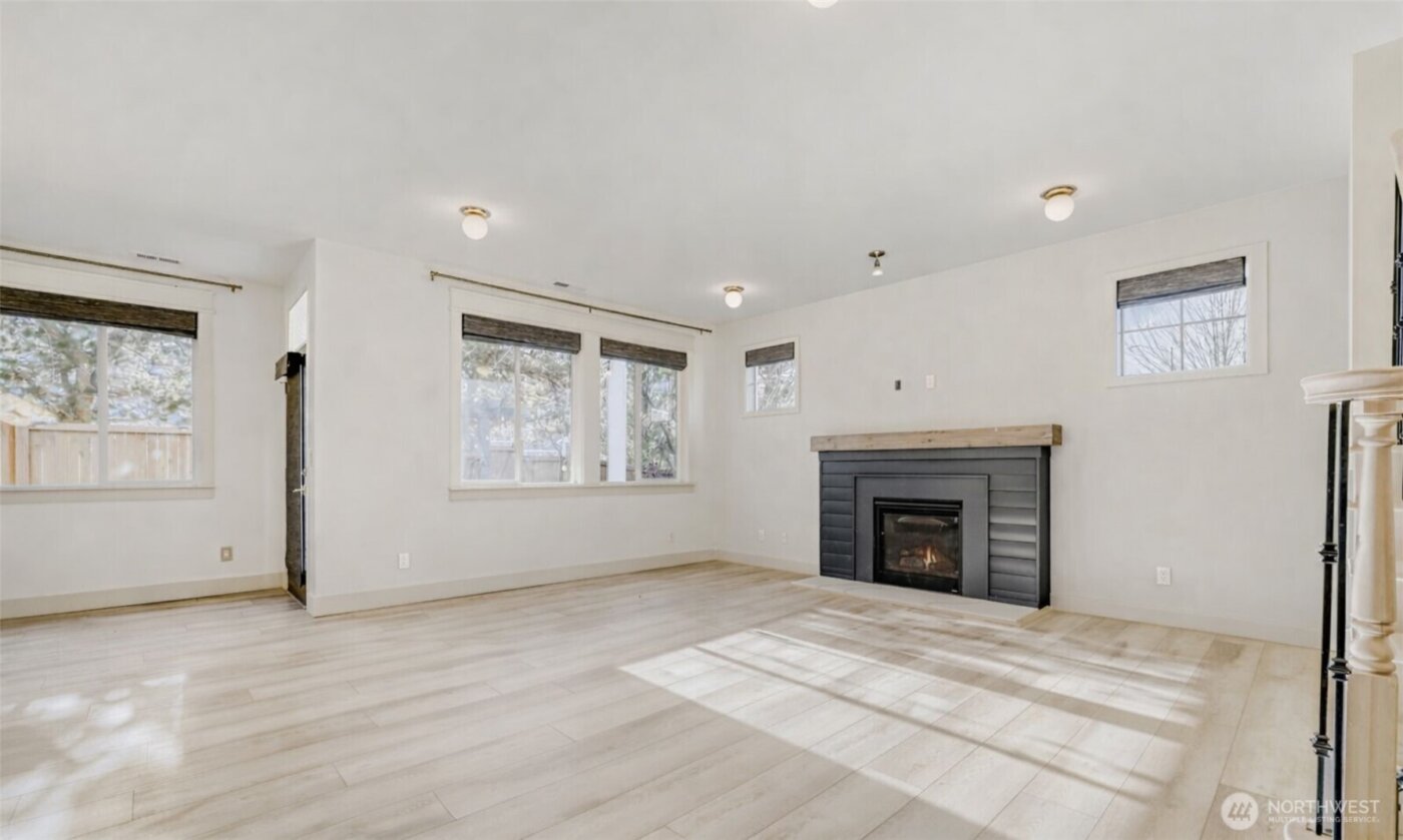 19631 38th Drive SE, Bothell, WA 98012