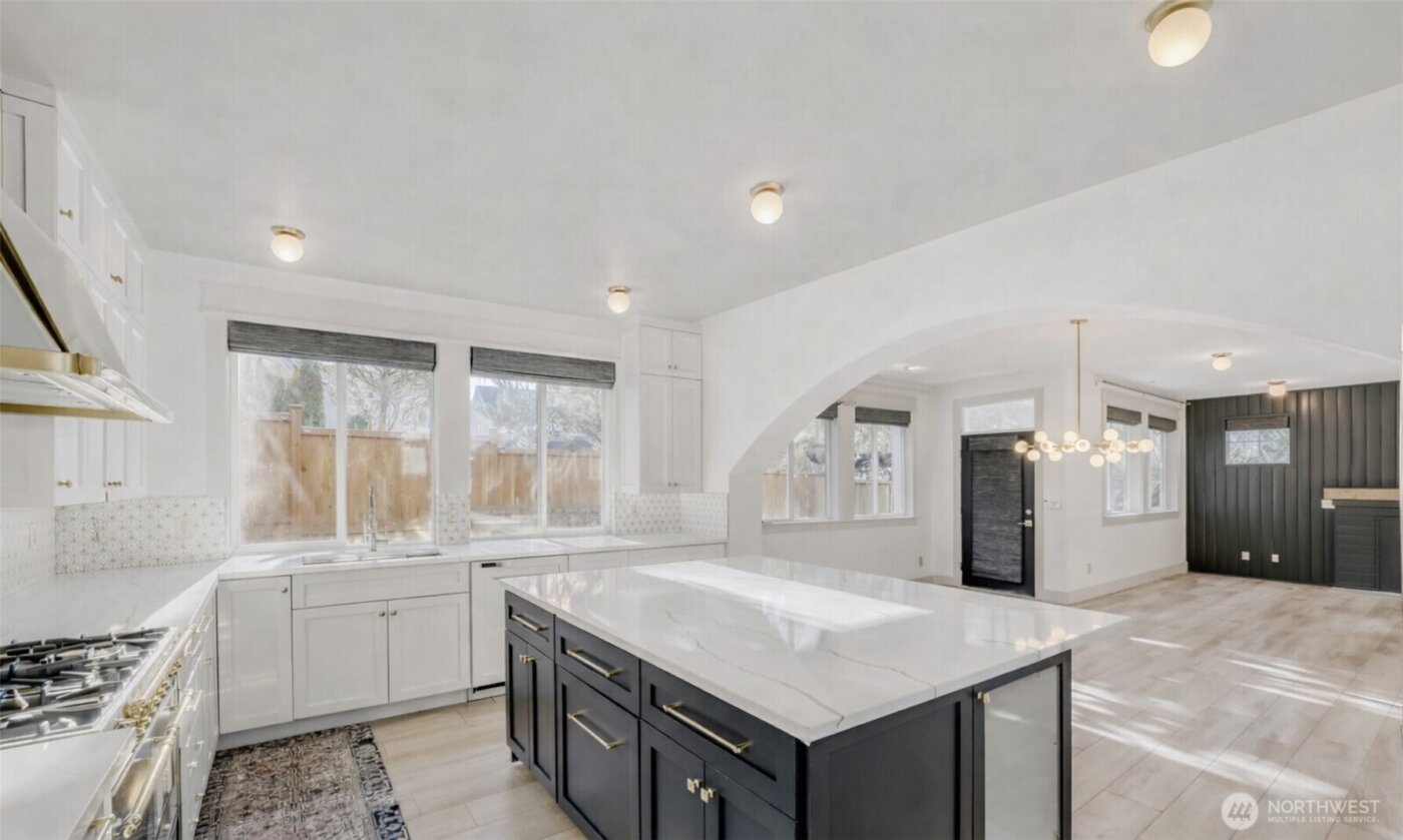 19631 38th Drive SE, Bothell, WA 98012