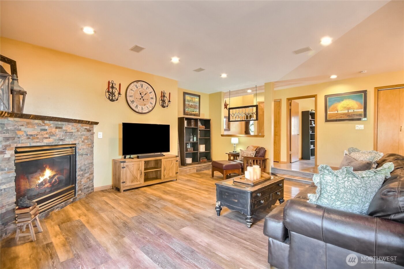 24608 SE 387th Street , Enumclaw, WA 98022