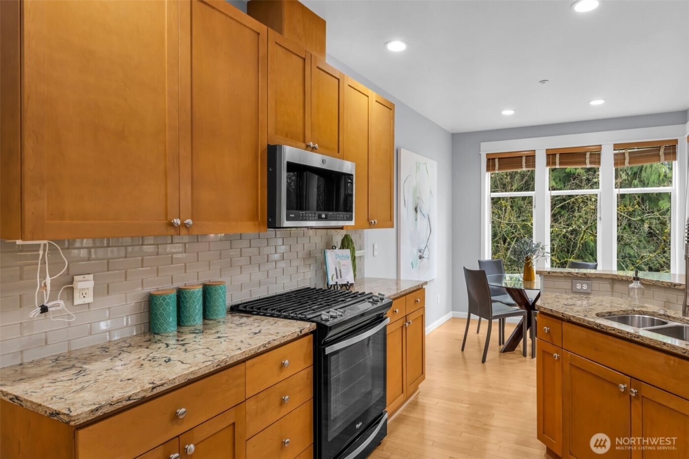 6441 SE Cougar Mountain Way , Bellevue, WA 98006