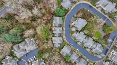 6441 SE Cougar Mountain Way , Bellevue, WA 98006 - Photo 34