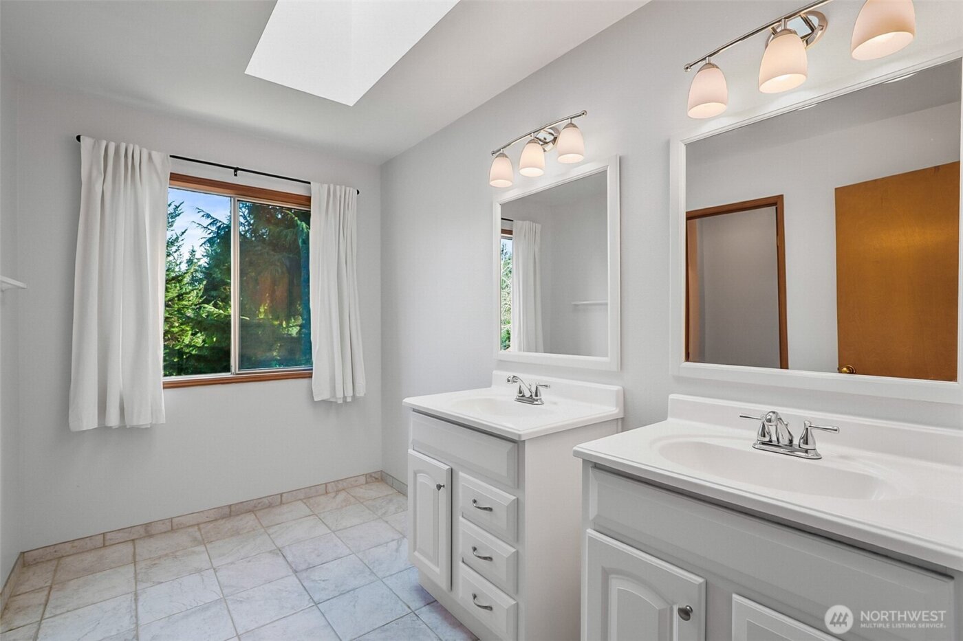 14009 68th Avenue SE, Snohomish, WA 98296