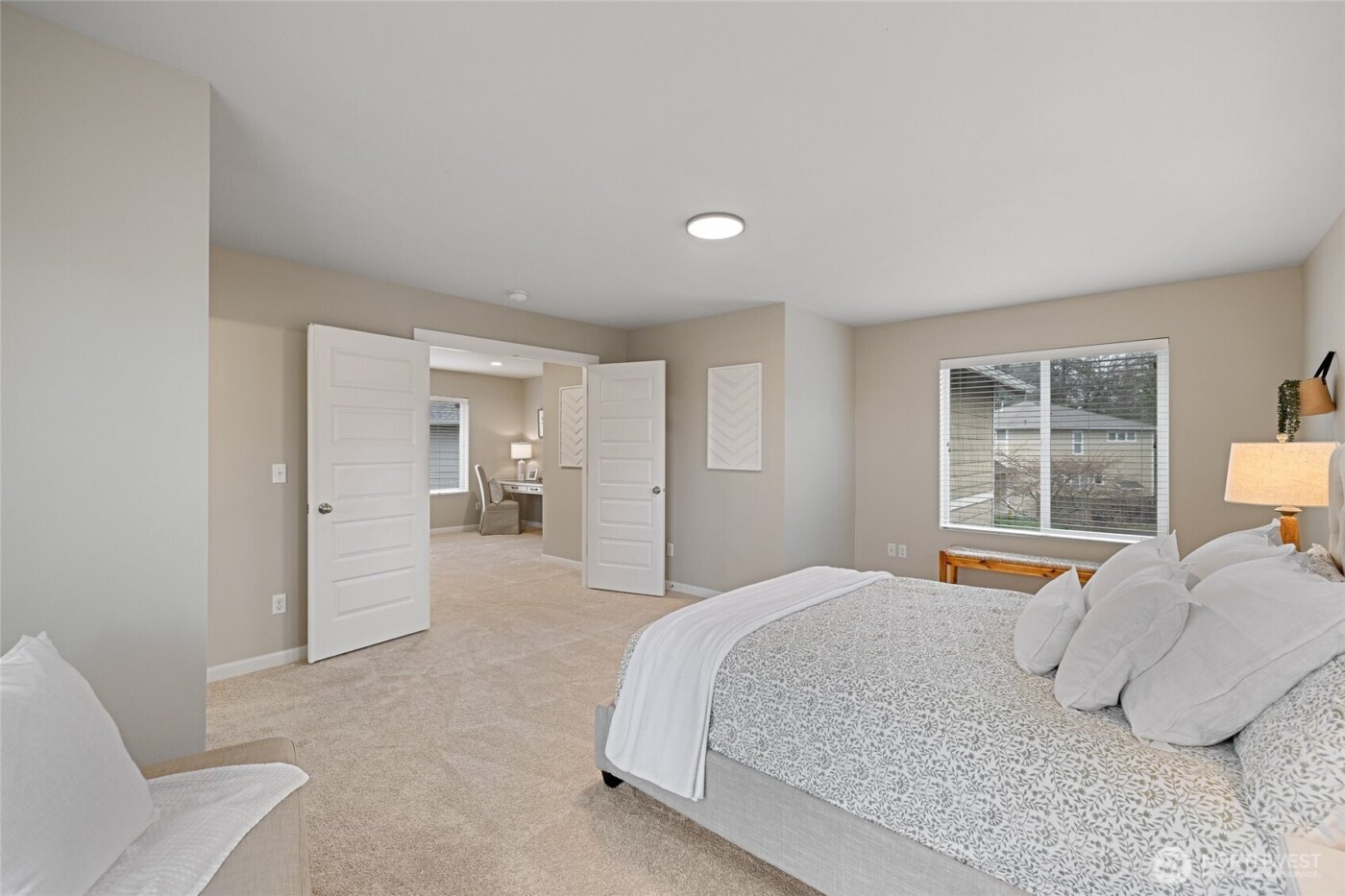 1016 207th Place SW, Lynnwood, WA 98036