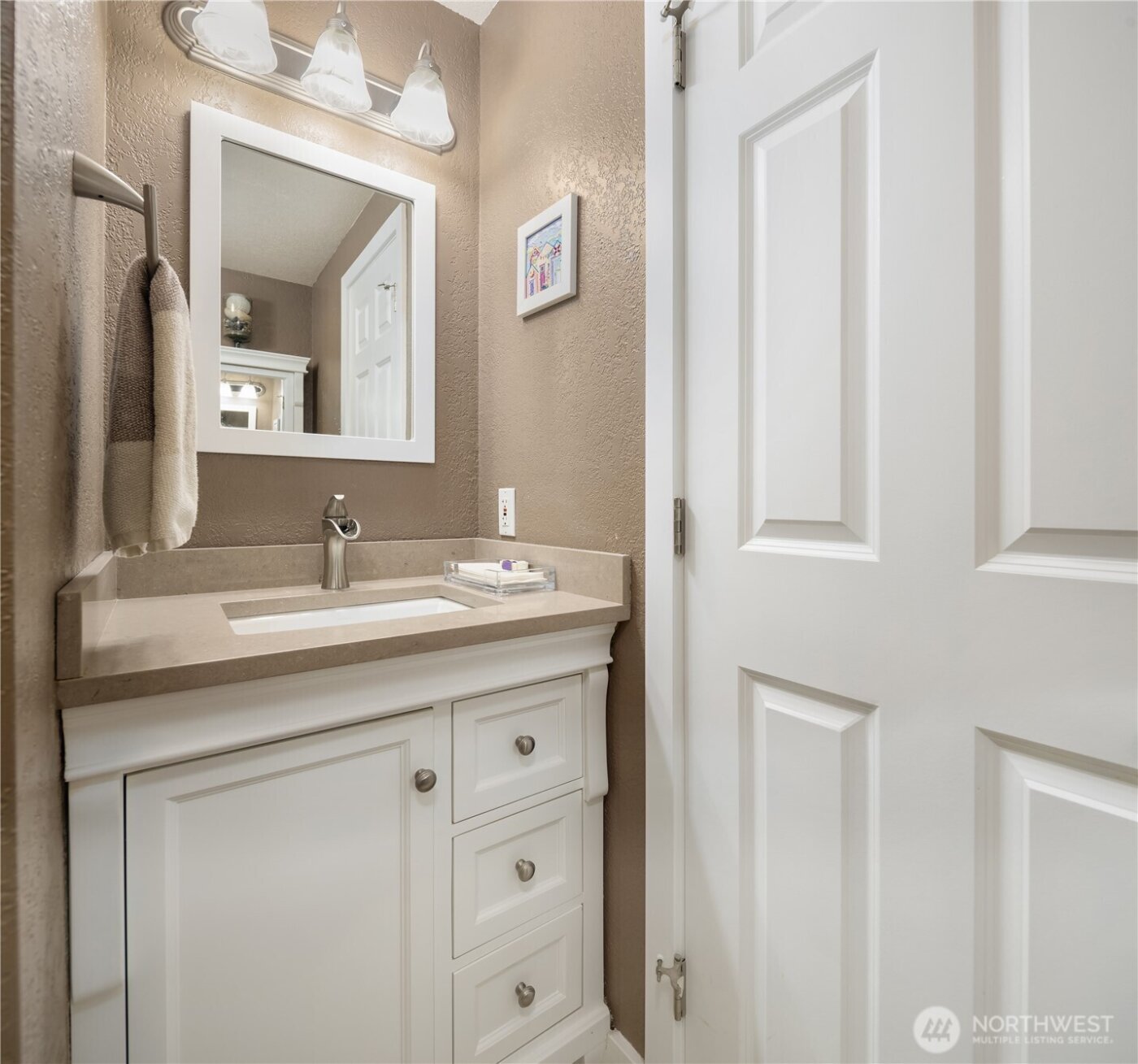 11905 93rd Avenue NE #A104, Kirkland, WA 98034