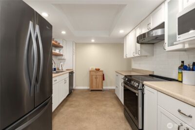 11905 93rd Avenue NE #A104, Kirkland, WA 98034 - Photo 6