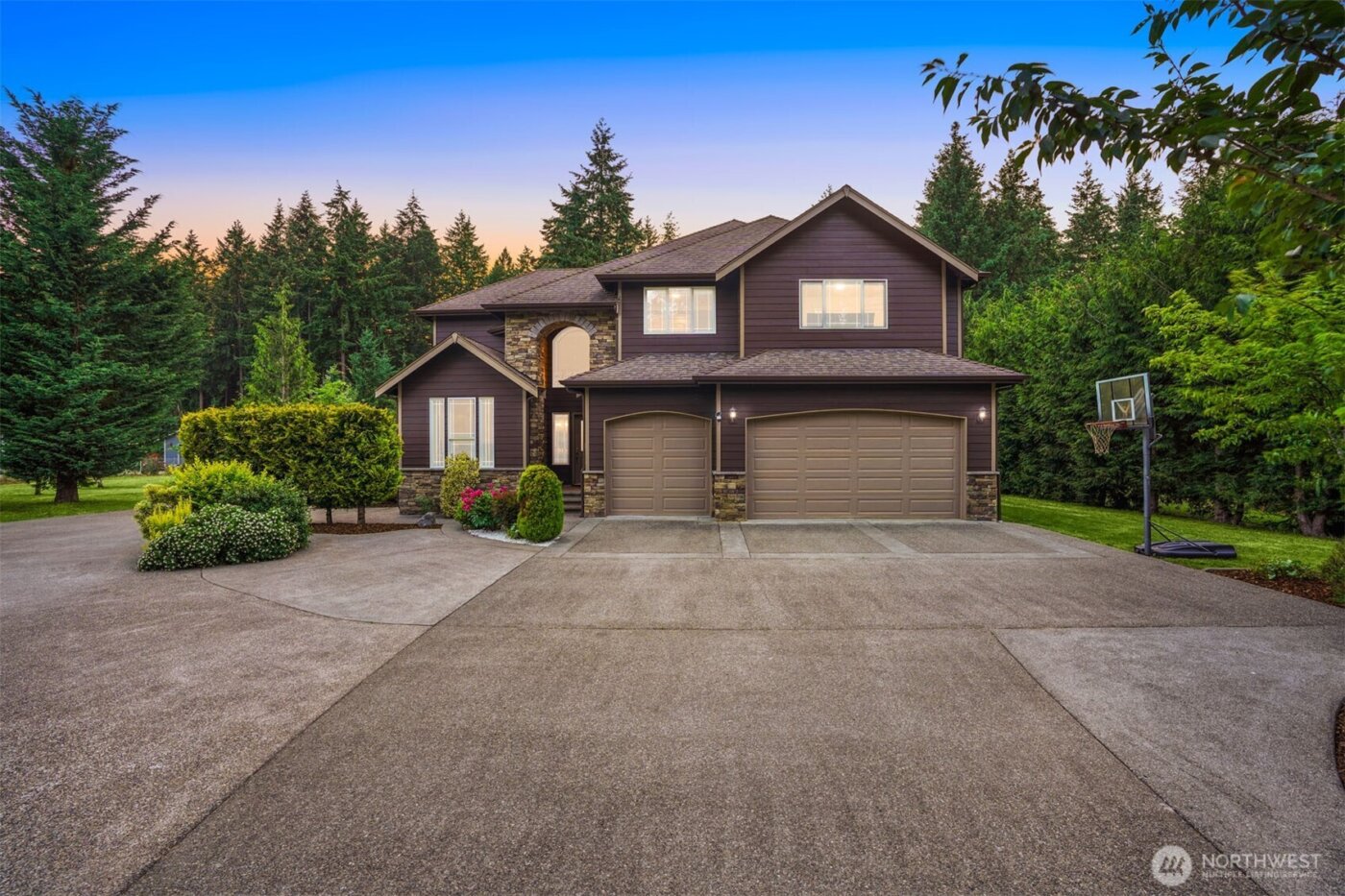 24702 64th Avenue E, Graham, WA 98338