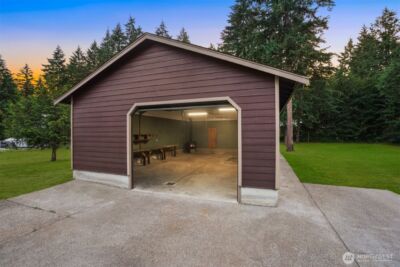 24702 64th Avenue E, Graham, WA 98338 - Photo 32