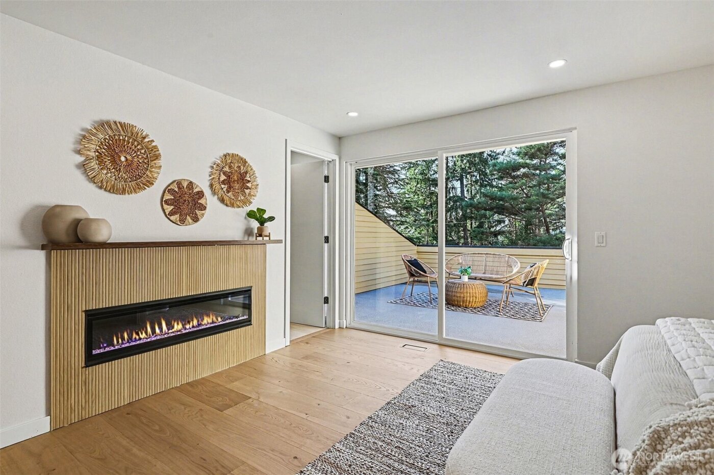 6560 W Mercer Way , Mercer Island, WA 98040