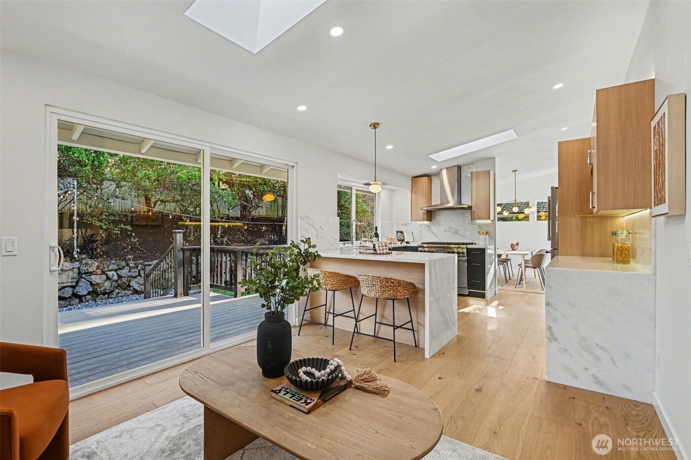 6560 W Mercer Way , Mercer Island, WA 98040