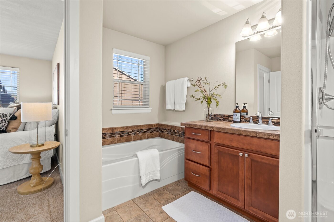 1532 145th Place SW #A, Lynnwood, WA 98087