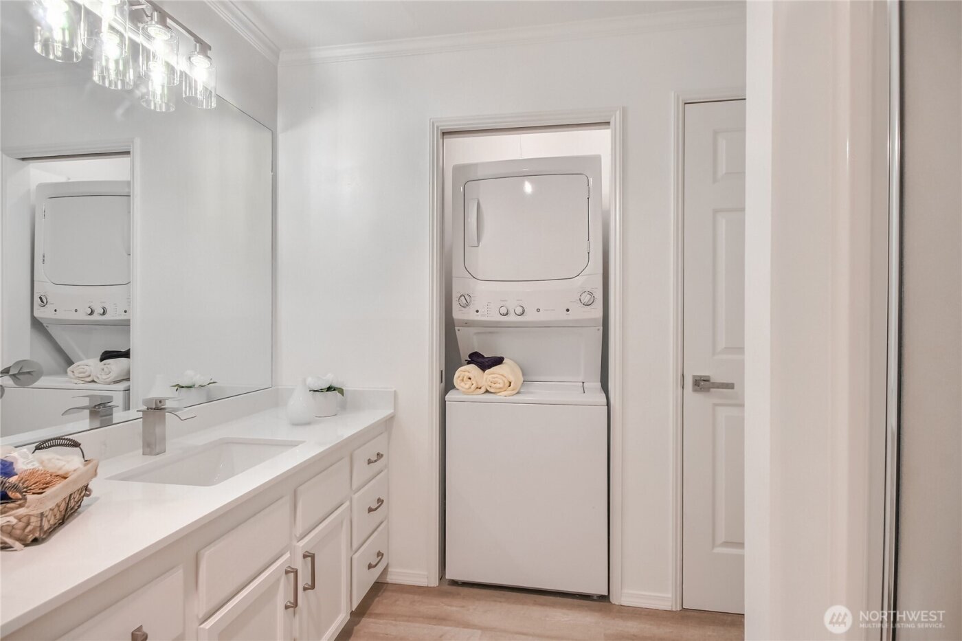 4228 221st Place SE #1083, Issaquah, WA 98029