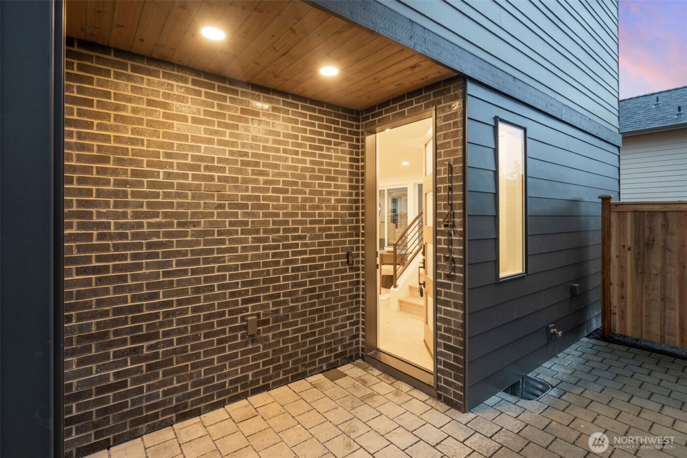 11413 NE 91st Street , Kirkland, WA 98033