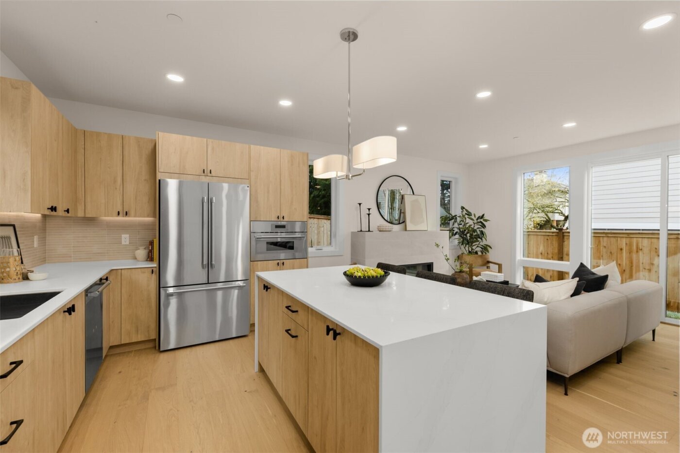 11413 NE 91st Street , Kirkland, WA 98033