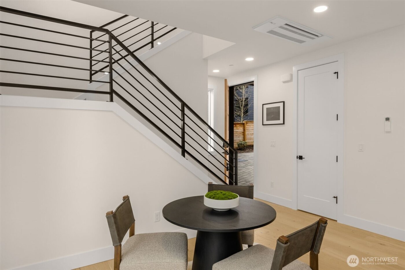 11413 NE 91st Street , Kirkland, WA 98033