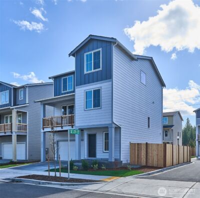 18517 SE 271st Place , Covington, WA 98042 - Photo 2