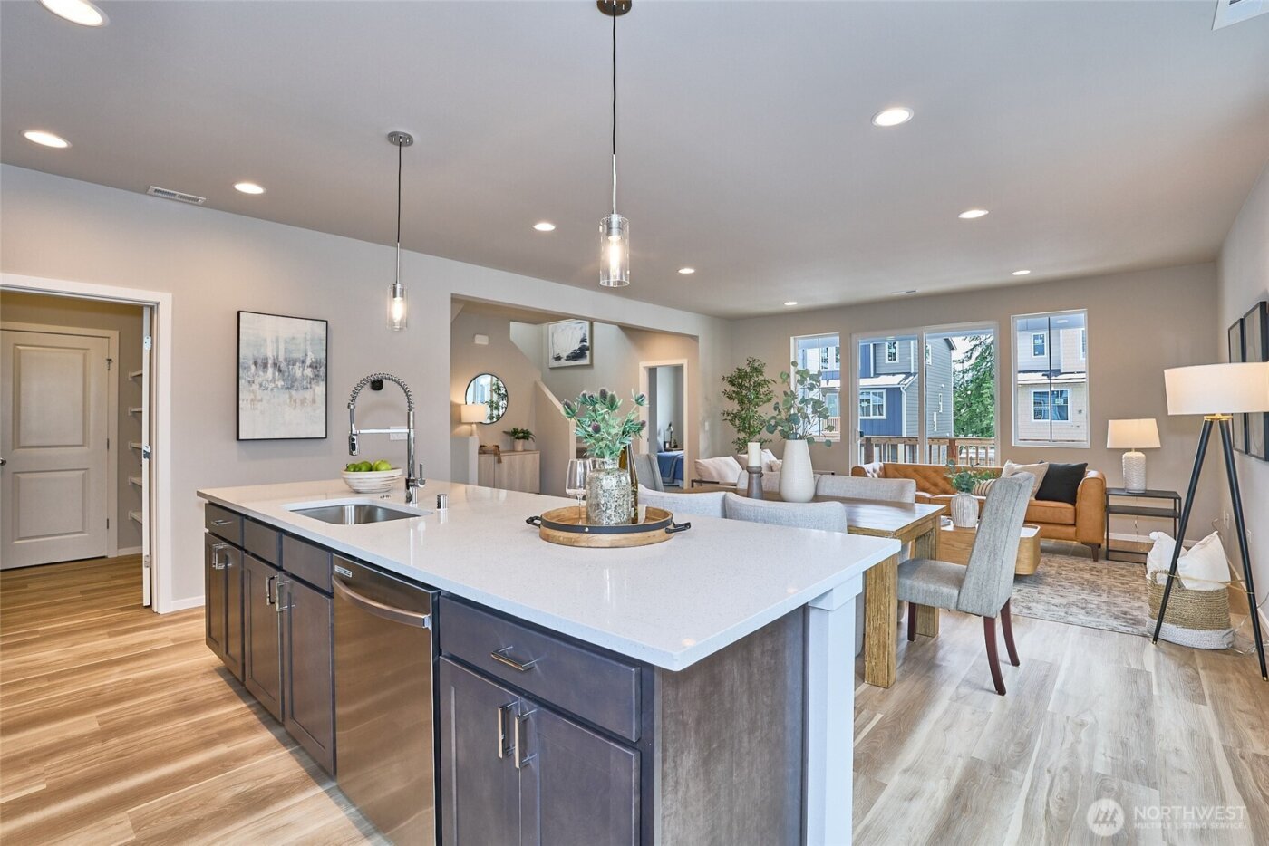 18517 SE 271st Place , Covington, WA 98042