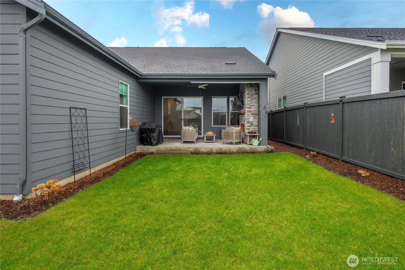 23540 SE Wisteria Street , Black Diamond, WA 98010