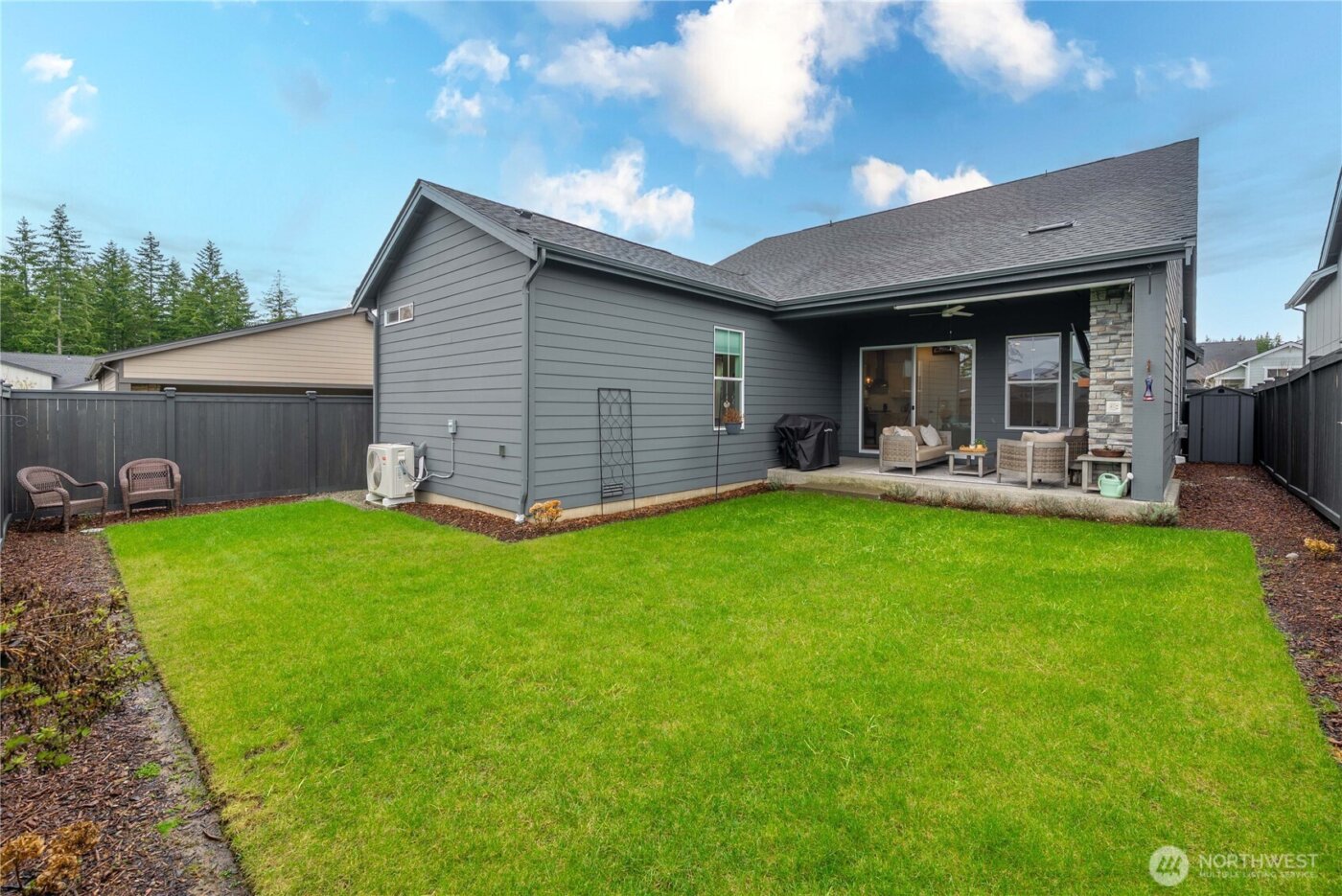 23540 SE Wisteria Street , Black Diamond, WA 98010