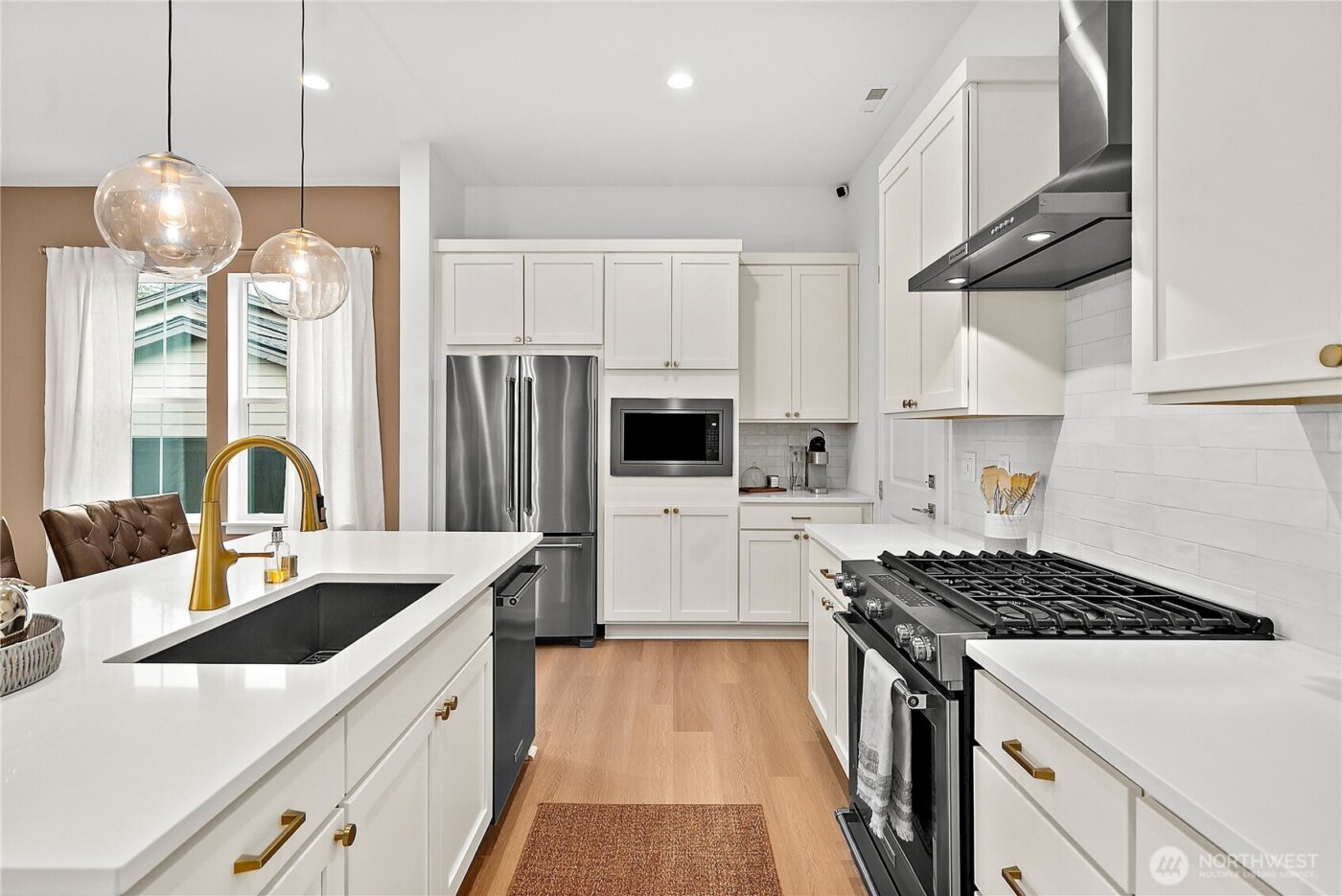 23540 SE Wisteria Street , Black Diamond, WA 98010