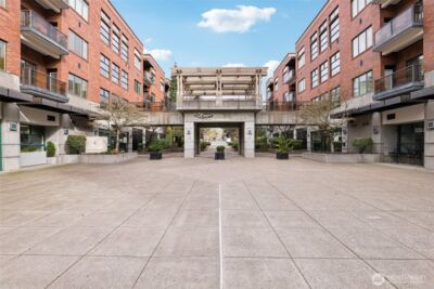 300 W 8th Street #209, Vancouver, WA 98660 - Photo 2