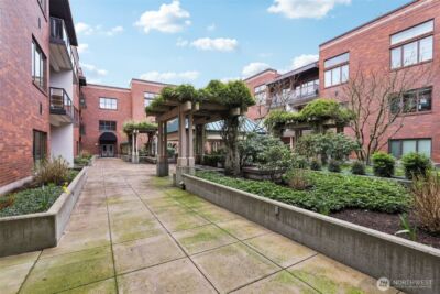 300 W 8th Street #209, Vancouver, WA 98660 - Photo 30