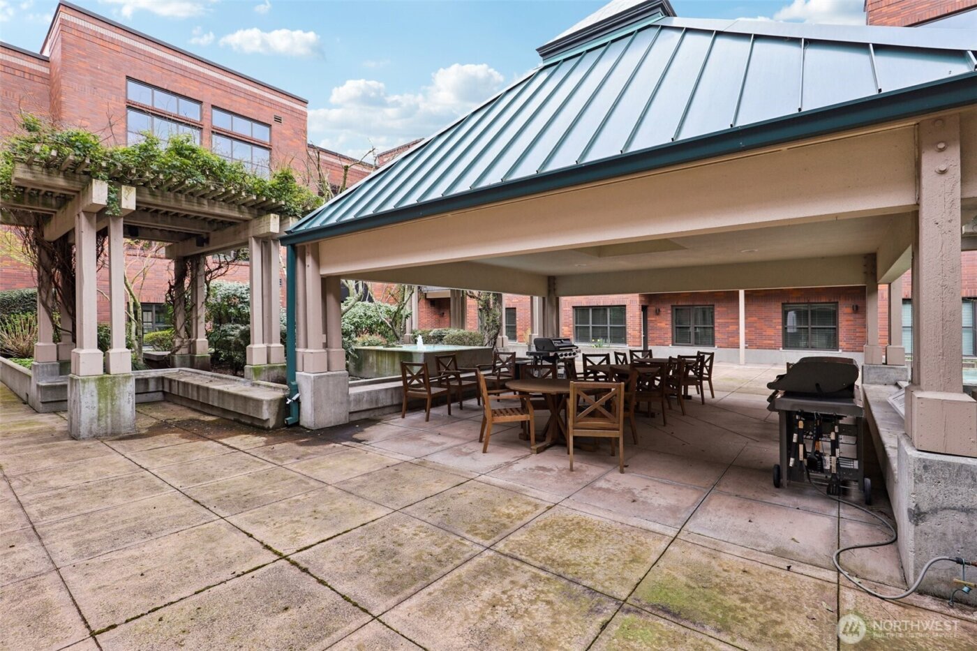 300 W 8th Street #209, Vancouver, WA 98660