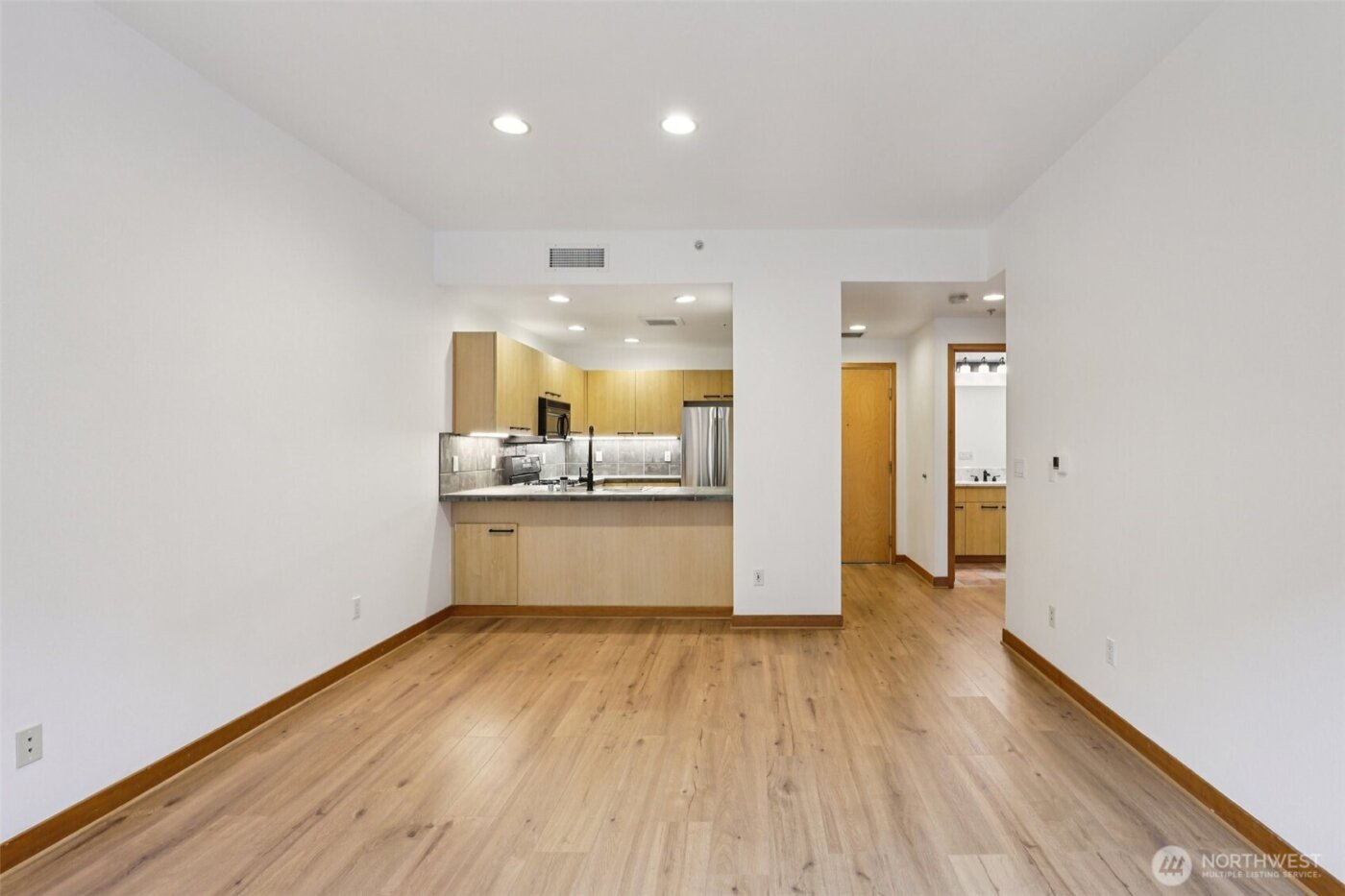 300 W 8th Street #209, Vancouver, WA 98660