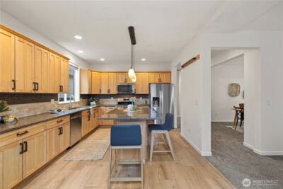 319 Shadow Place SE, Renton, WA 98059-7059 - Photo 15