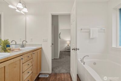319 Shadow Place SE, Renton, WA 98059-7059 - Photo 24