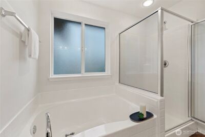 319 Shadow Place SE, Renton, WA 98059-7059 - Photo 25