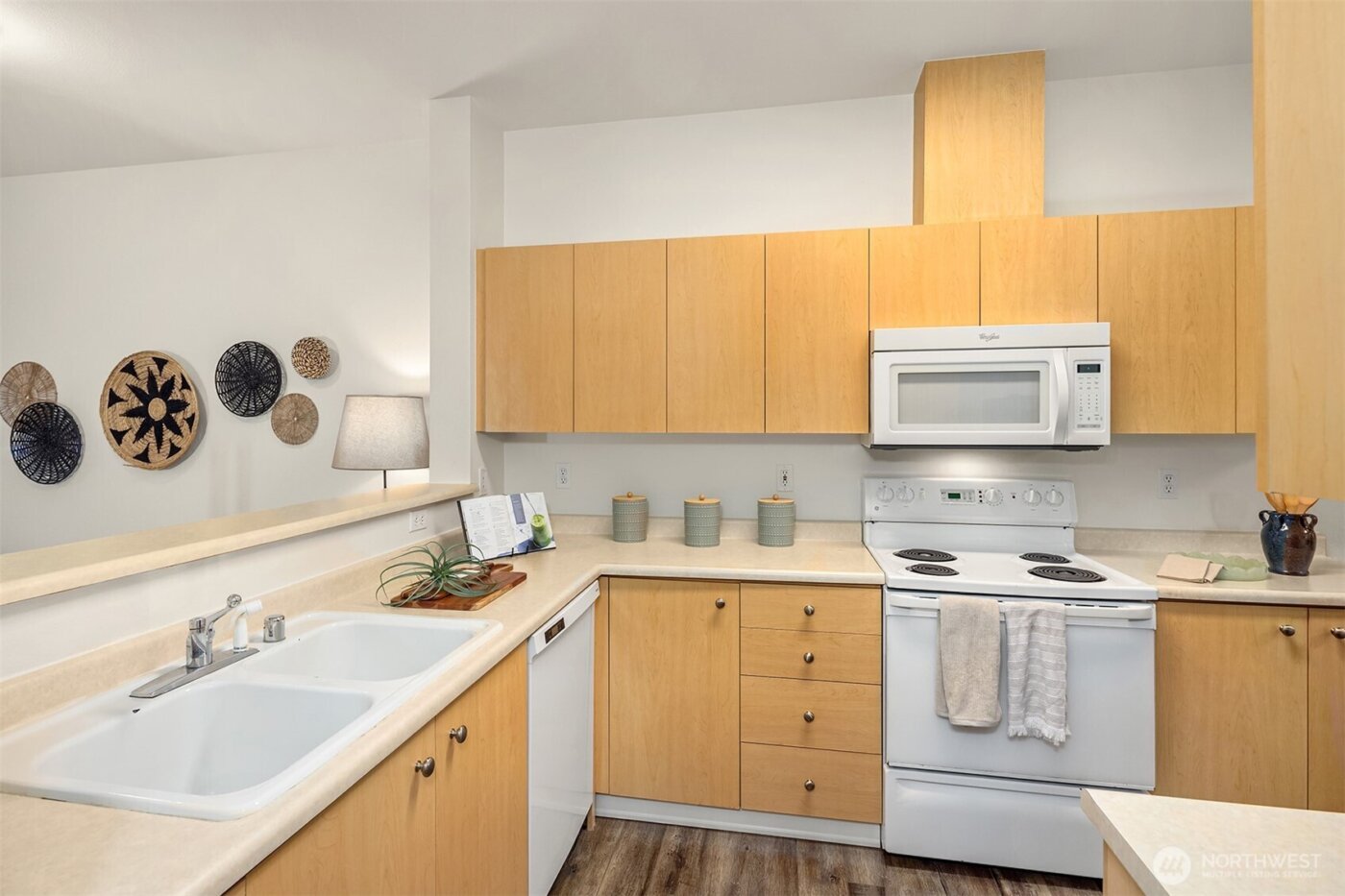 14723 1st Lane NE #102, Duvall, WA 98019