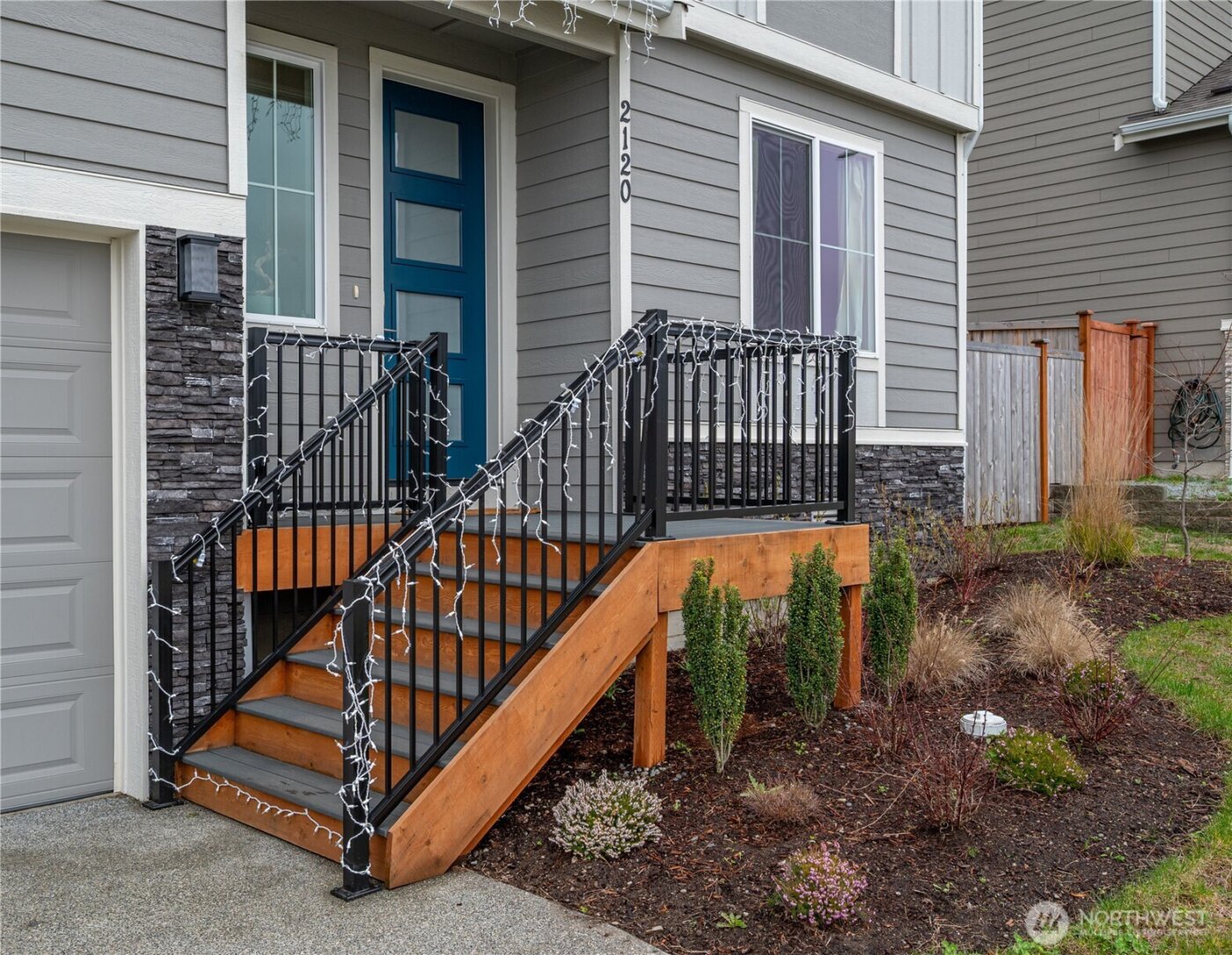 2120 SW Putnam Drive , Oak Harbor, WA 98277