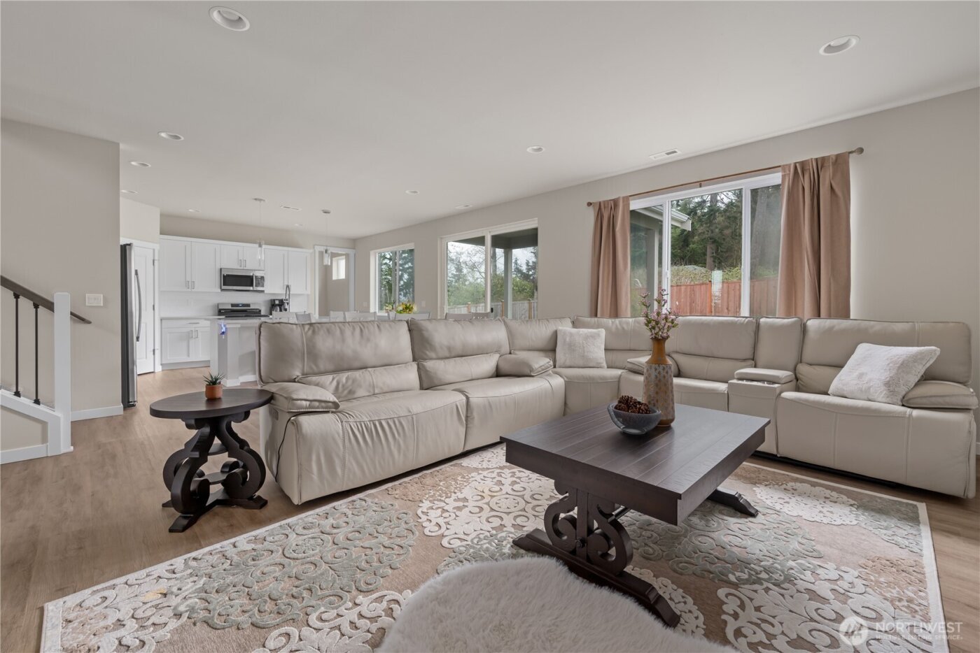 2120 SW Putnam Drive , Oak Harbor, WA 98277