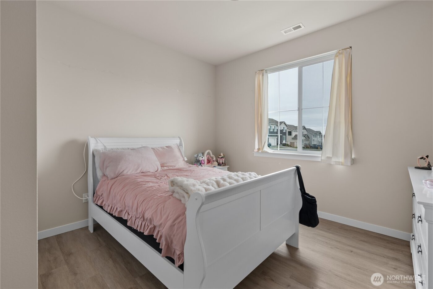 2120 SW Putnam Drive , Oak Harbor, WA 98277