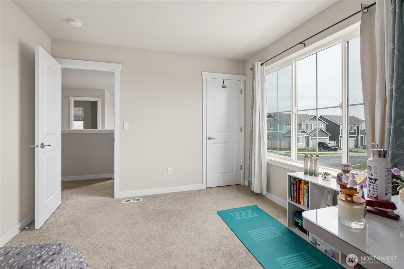 2120 SW Putnam Drive , Oak Harbor, WA 98277