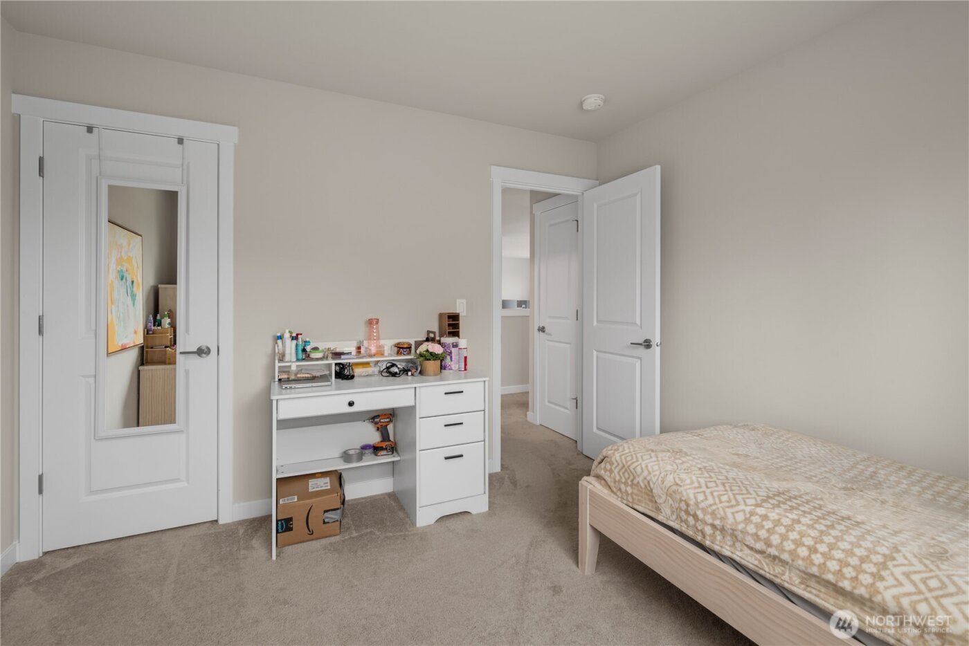 2120 SW Putnam Drive , Oak Harbor, WA 98277