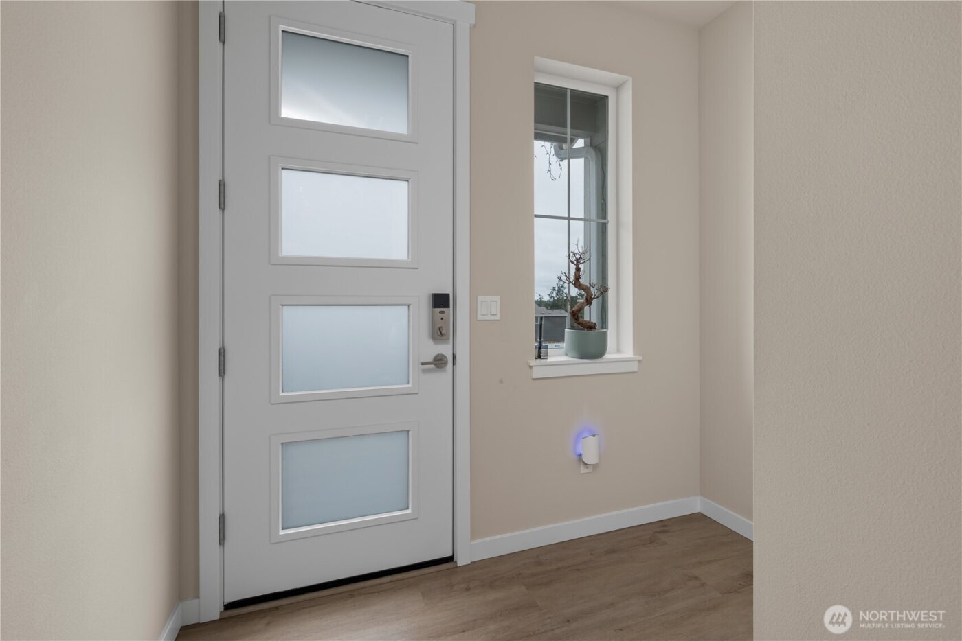 2120 SW Putnam Drive , Oak Harbor, WA 98277