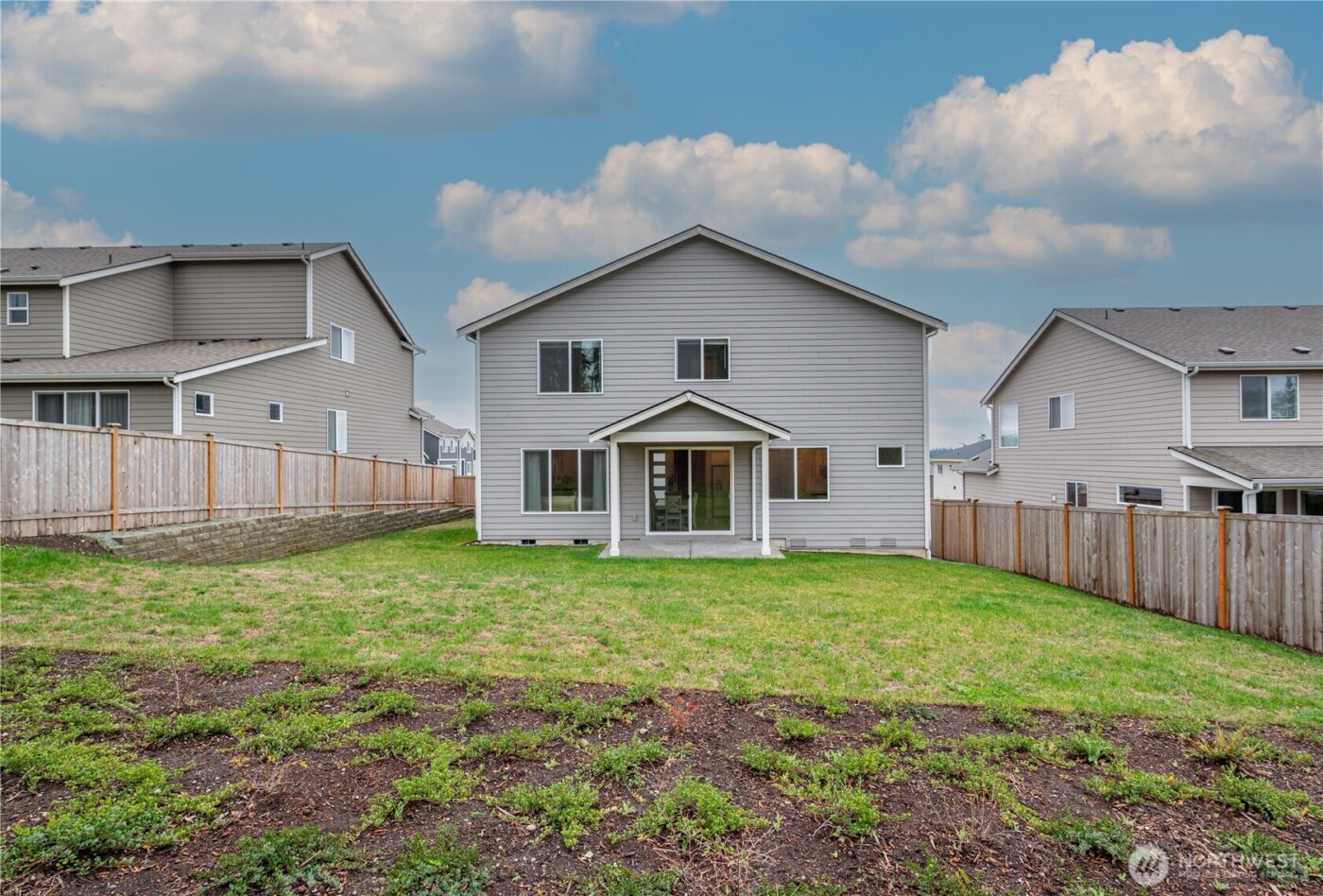 2120 SW Putnam Drive , Oak Harbor, WA 98277