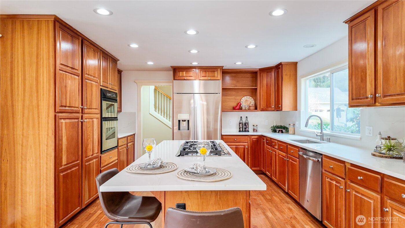 13428 NE 12th Place , Bellevue, WA 98005