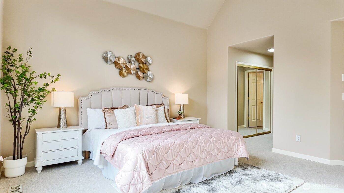 13428 NE 12th Place , Bellevue, WA 98005