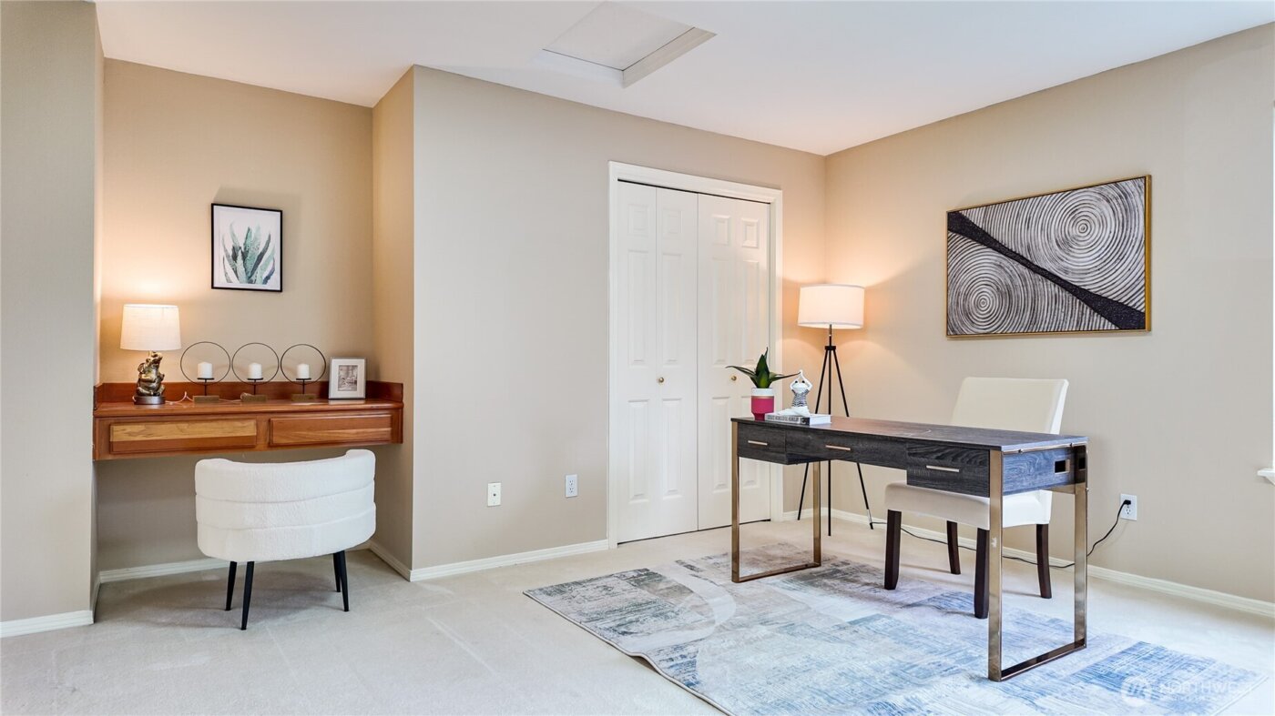 13428 NE 12th Place , Bellevue, WA 98005