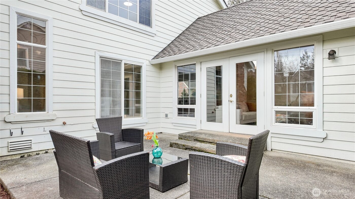 13428 NE 12th Place , Bellevue, WA 98005