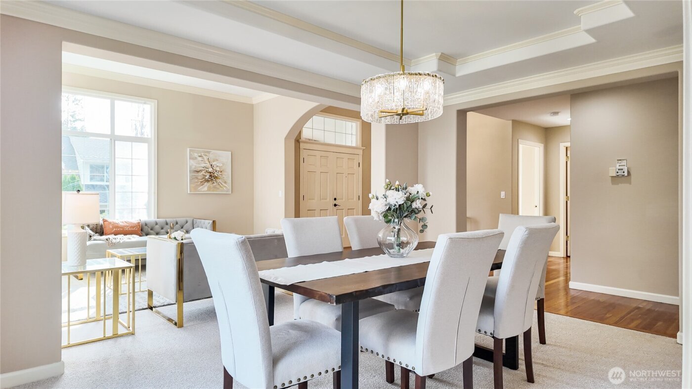 13428 NE 12th Place , Bellevue, WA 98005