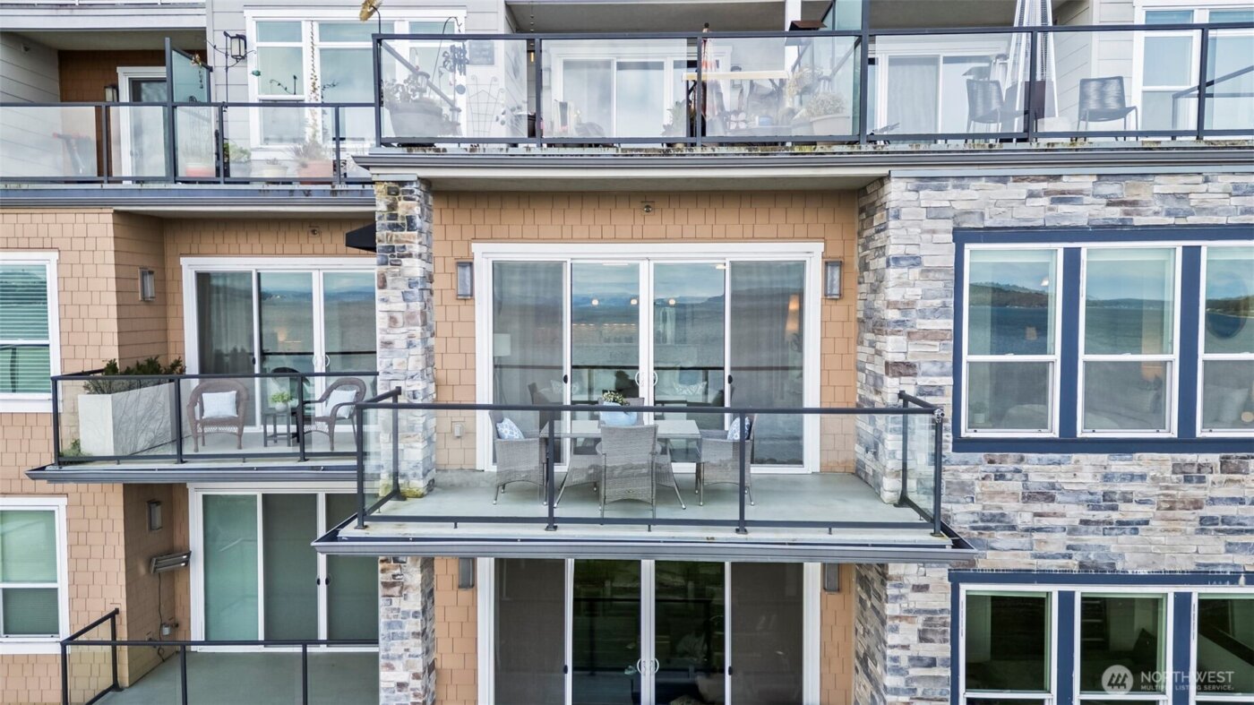 5105 Grand Loop #402, Tacoma, WA 98407