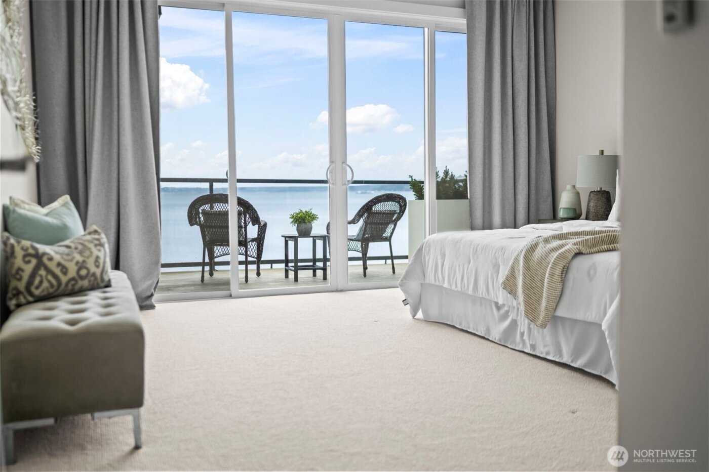 5105 Grand Loop #402, Tacoma, WA 98407