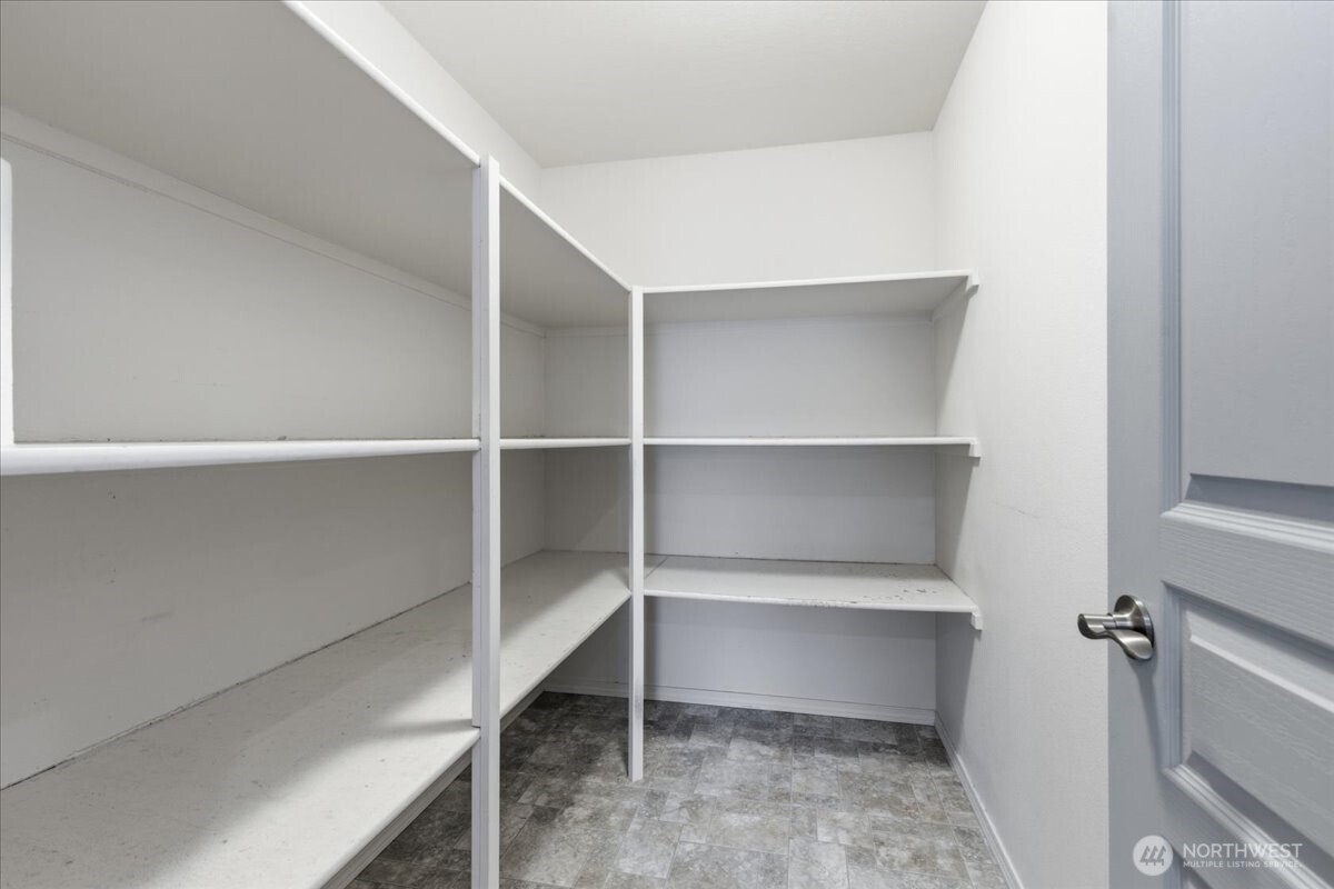 1341 E Landon Street , Moses Lake, WA 98837